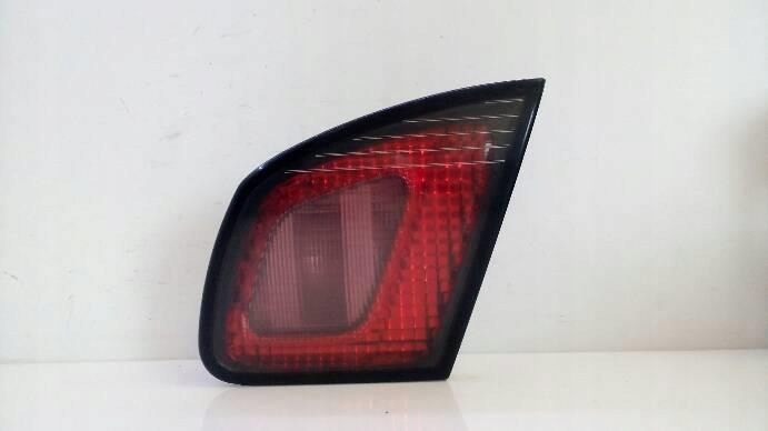 Πίσω δεξιά φανός καταπακτής Nissan Primera P11 LIFT Product image