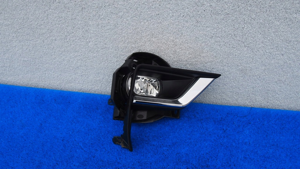 toyota LAND CRUISER VIII 8 prado αλογόνου δεξιά αριστερά LED + πλαίσιο χρωμίου Product image