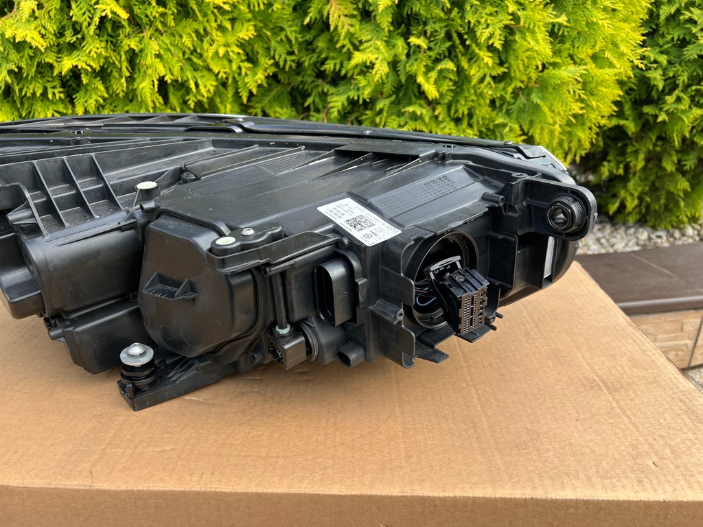 VW passat b8 ανύψωση iq φως full Led αριστερή λάμπα Product image