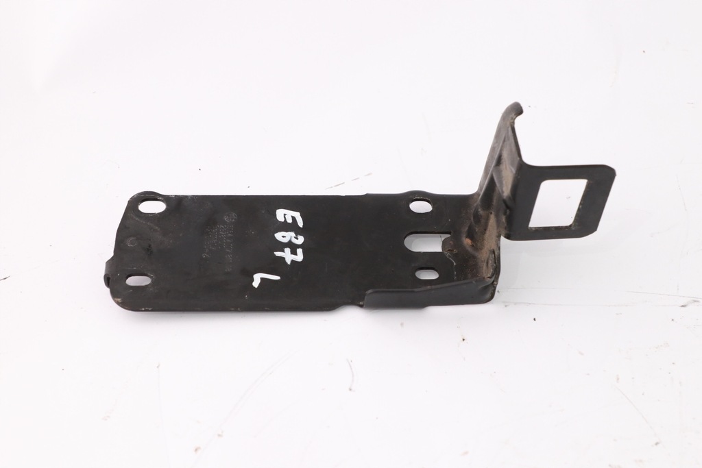 BMW E81 E82 E90 E91 Βάση πλάκας, αριστερό στήριγμα Product image