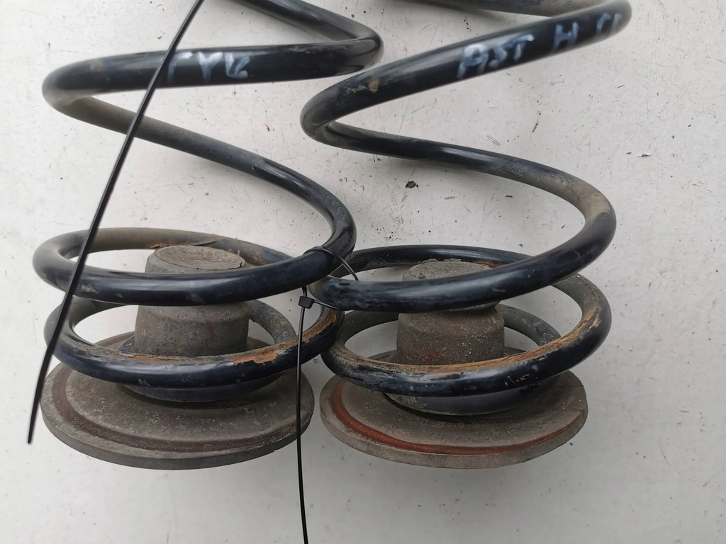 Opel Astra H CC ΕΛΑΤΗΡΙΑ ΑΝΑΡΤΗΣΗ ΕΛΑΤΗΡΙΑ ΠΙΣΩ ΚΑΜΒΡΙΟ Product image