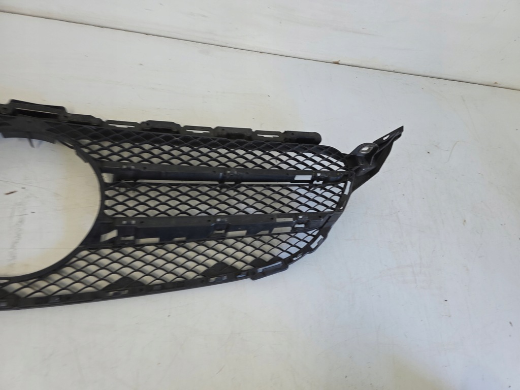 Grill Dummy Bumper Mercedes C Class W205 A2058801704 Product image