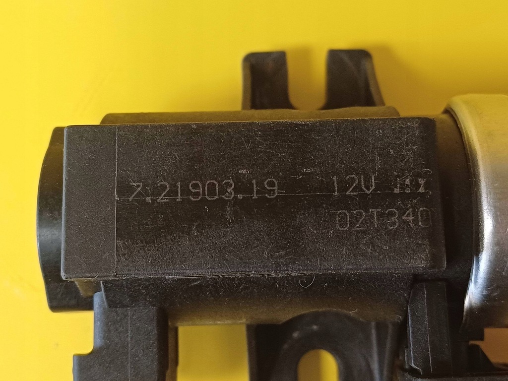 Kia Carnival 72190319 NR406 Valve Vacuum Product image