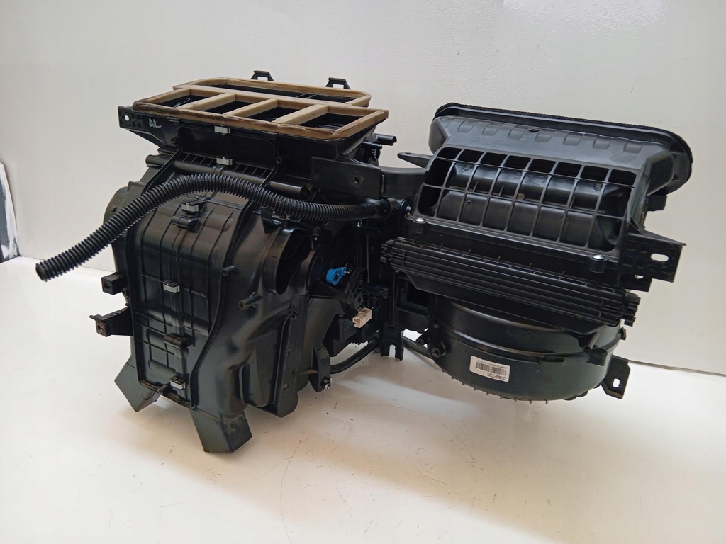 ΘΕΡΜΟΣΙΦΩΝΑ ΓΙΑ ΚΛΙΜΑΤΙΣΜΟ ΣΠΙΤΙ HYUNDAI I30 III LIFT Product image