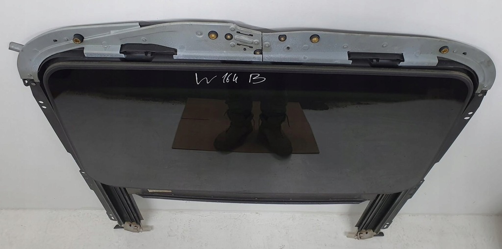 MERCEDES ML W164 SUNROOF A1647800729 Product image