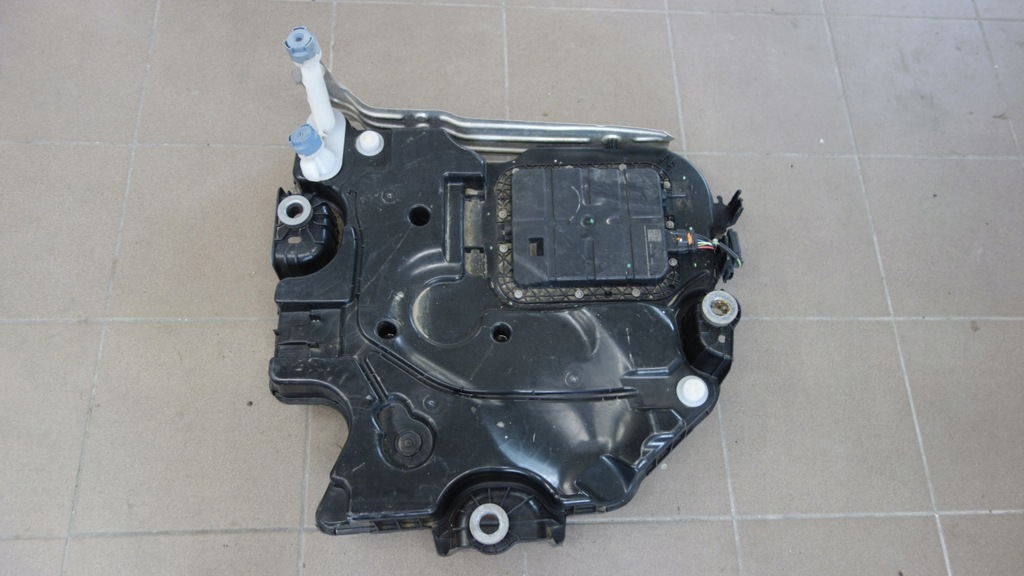 PEUGEOT 3008 LIFT C4 II ADBLUE AD BLUE TANK Product image