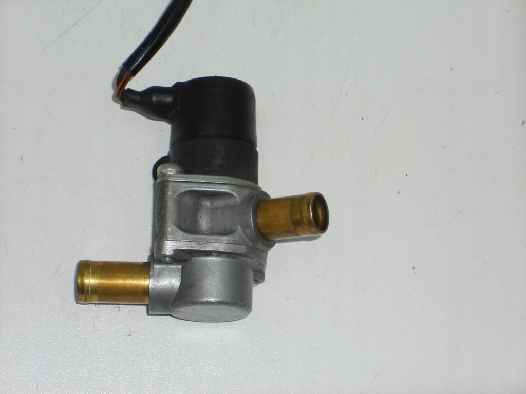 ΒΑΛΒΙΔΑ ΑΝΤΛΙΑΣ TRIUMPH SPRINT ST 1050 (05-10) ORIGINAL Product image