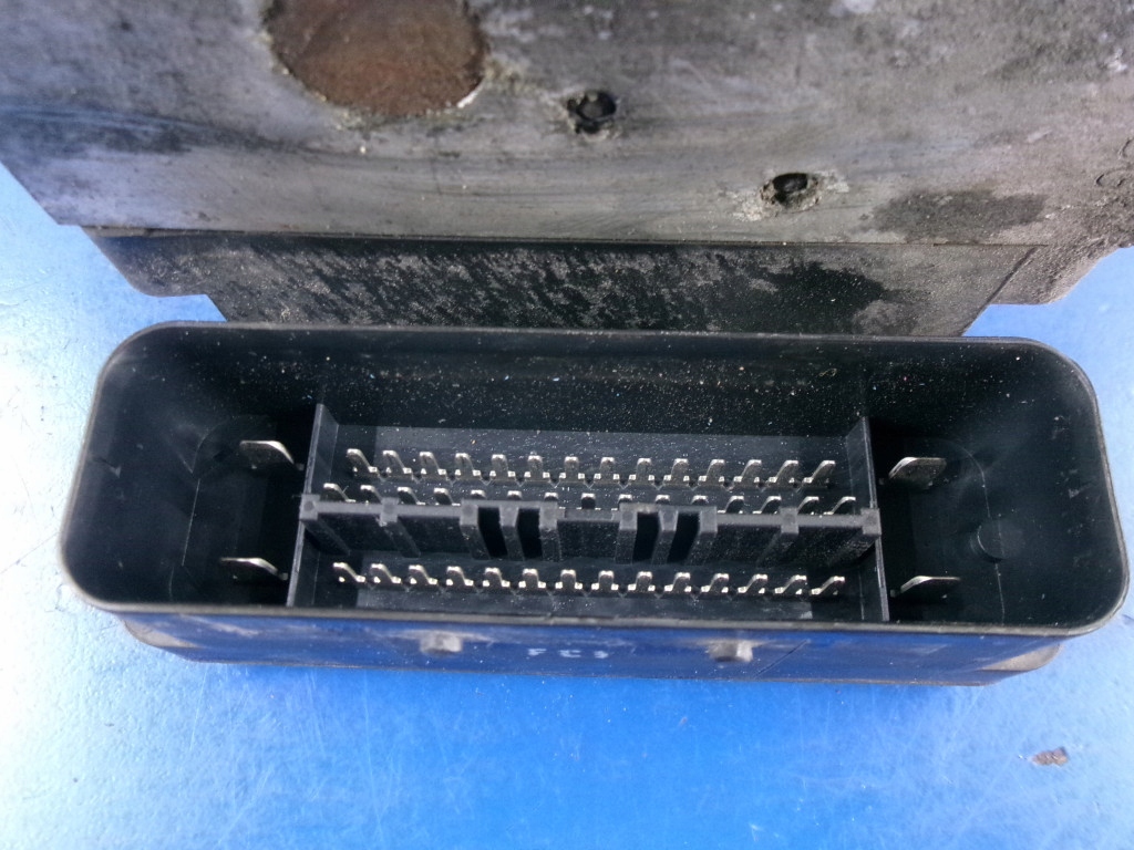 Hyundai Tucson και JM ABS Pump 58920-2E550 MANDO 5WY7611A Controller Product image