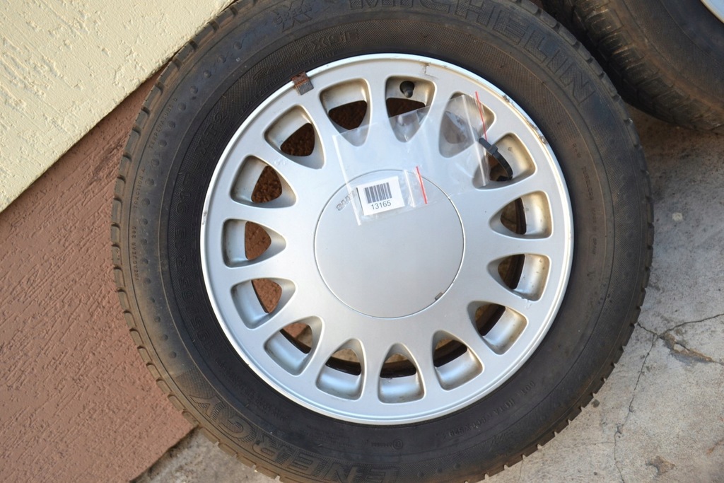 SAAB 900 9000 Wheels Rims Original K6 6Jx15 ET33 Product image