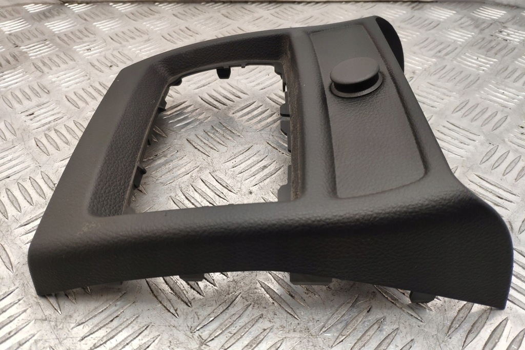 Άλλα εσωτερικά μέρη BMW 4 Cabrio (F33, F83) 63433991 3.0L βενζίνη 317kW Product image