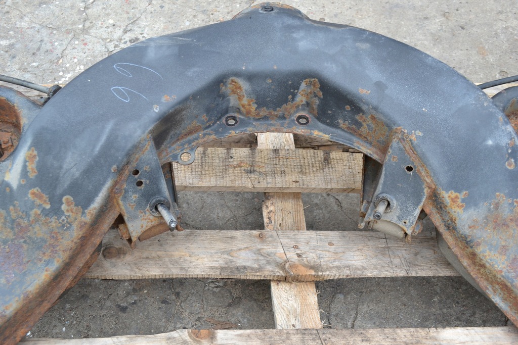 Mercedes W126 Πίσω ανάρτηση τρόλεϊ πίσω Product image