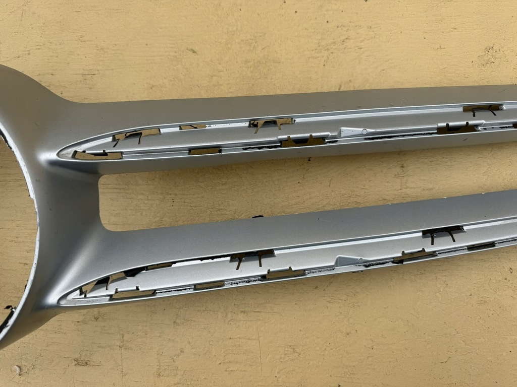 MERCEDES B CLASS W246 II 11-18R ΓΚΡΙΛ ΠΡΟΦΥΛΑΚΤΗΡΑΣ A2468880173 Product image