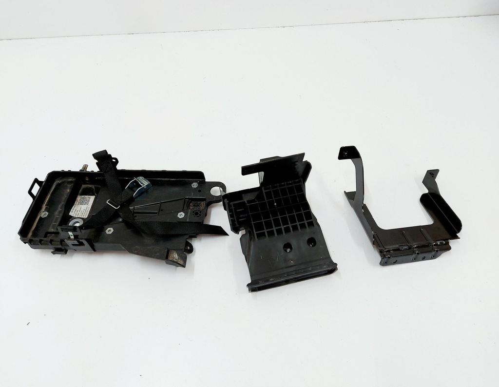VOLVO XC40 22 Βάση περιβλήματος μπαταρίας 32314831 Product image