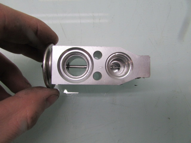 MICRA K14 17R ΚΛΙΜΑΤΙΣΜΟΣ ΕΚΤΟΝΤΙΚΗ ΒΑΛΒΙΔΑ Product image