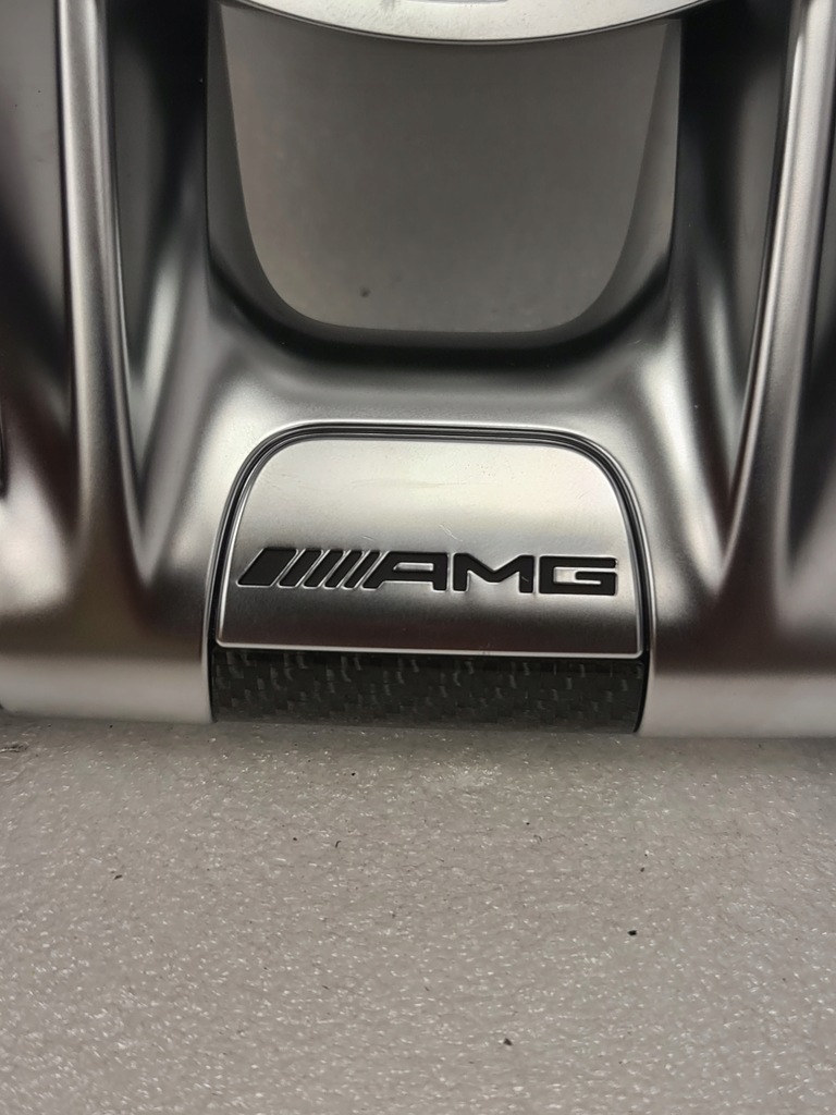 Θερμαινόμενο τιμόνι Carbon Alcantara Mercedes AMG Product image