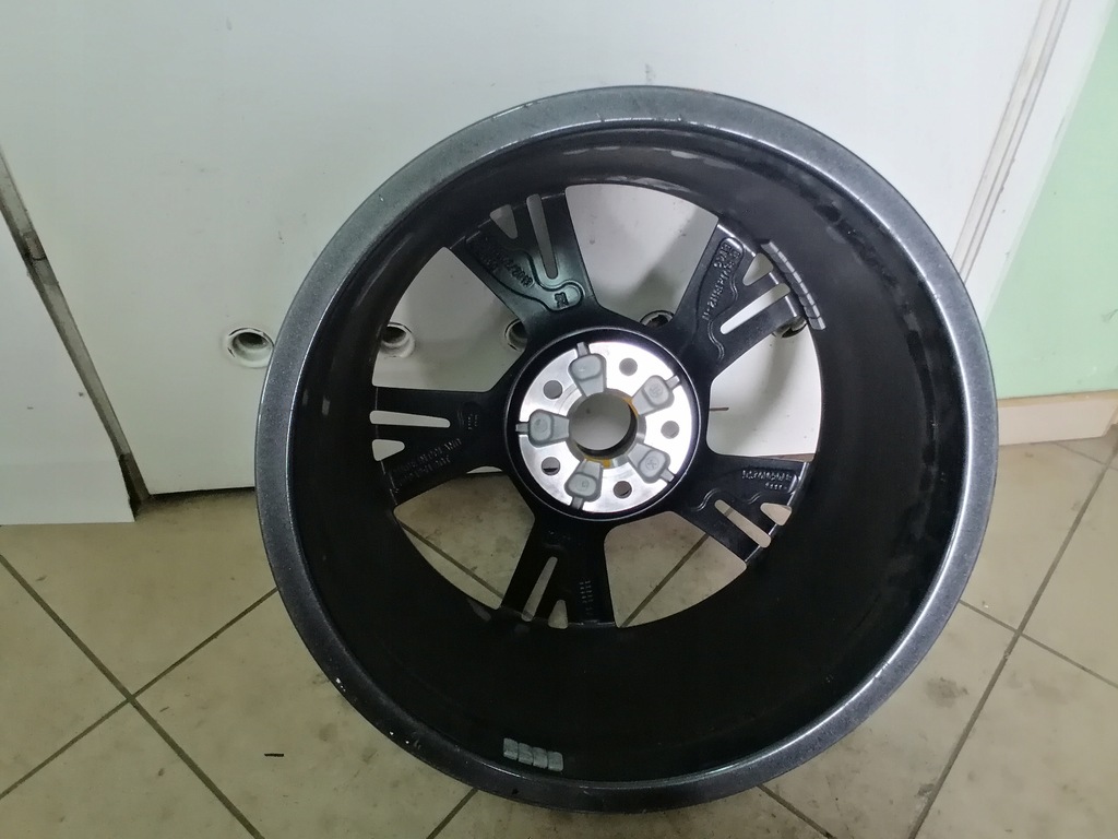 Γνήσια ζάντα Audi A3 S3 8Y 18x8J ET 46 5x112 Product image