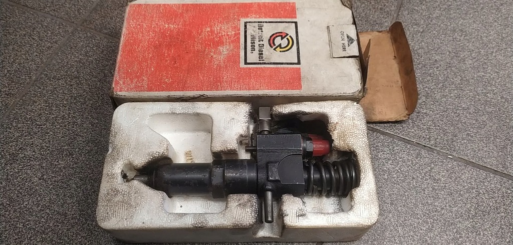 DIESEL ENGINE 71 INJECTOR 5228770 N70 Product image