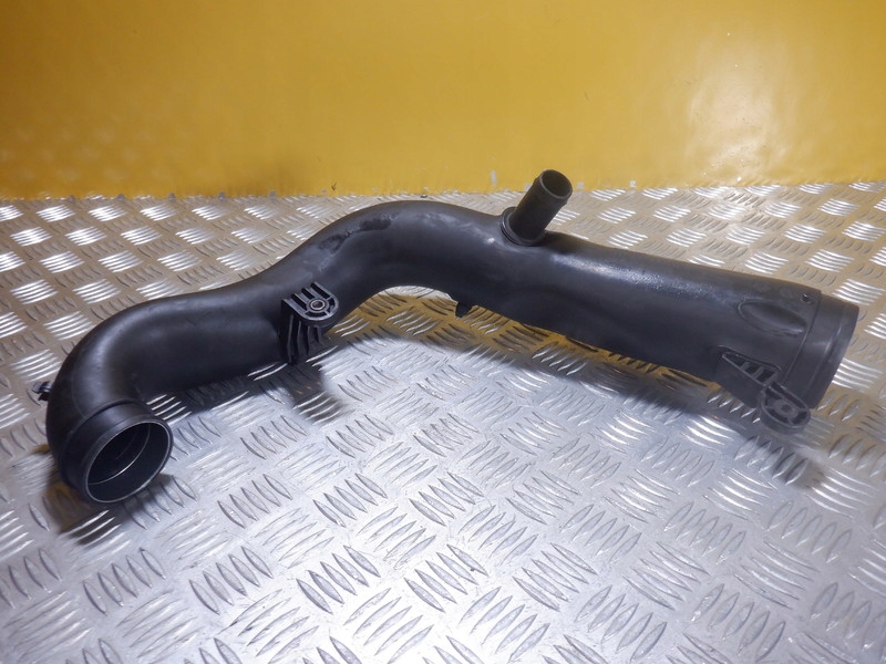 VW PASSAT B6 TDI INTERCOOLER PIPE 1K0129654K Product image