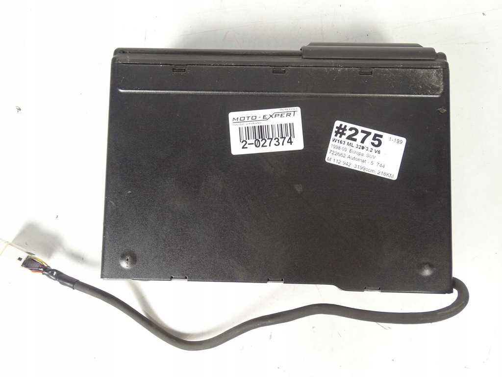 Mercedes ML W163 CD CHANGER A1638200589 Product image
