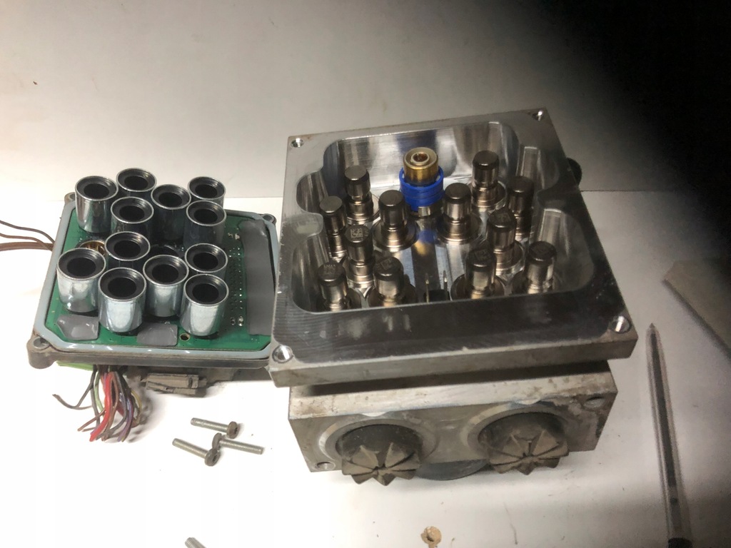 VW PASSAT B6 1.9 2.0 tdi 3C0614095M ABS PUMP 15747702, D31R-031TQ Product image