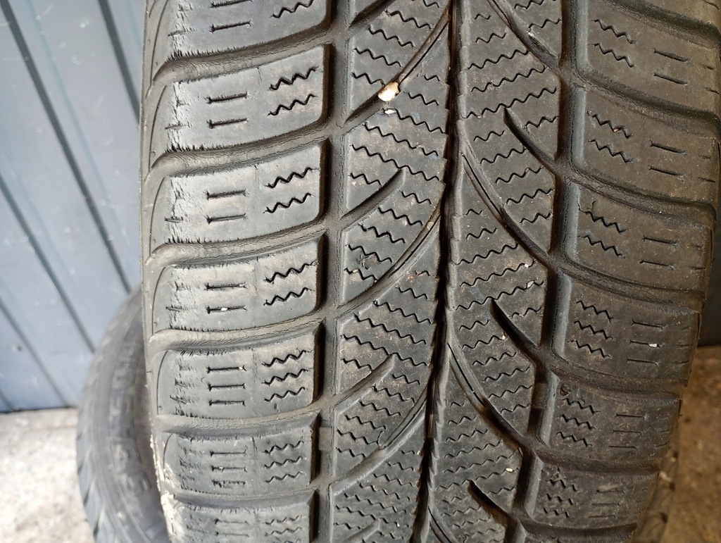 Όλη η σεζόν Novex 215/55R17 5.5mm 18r ελαστικά Product image