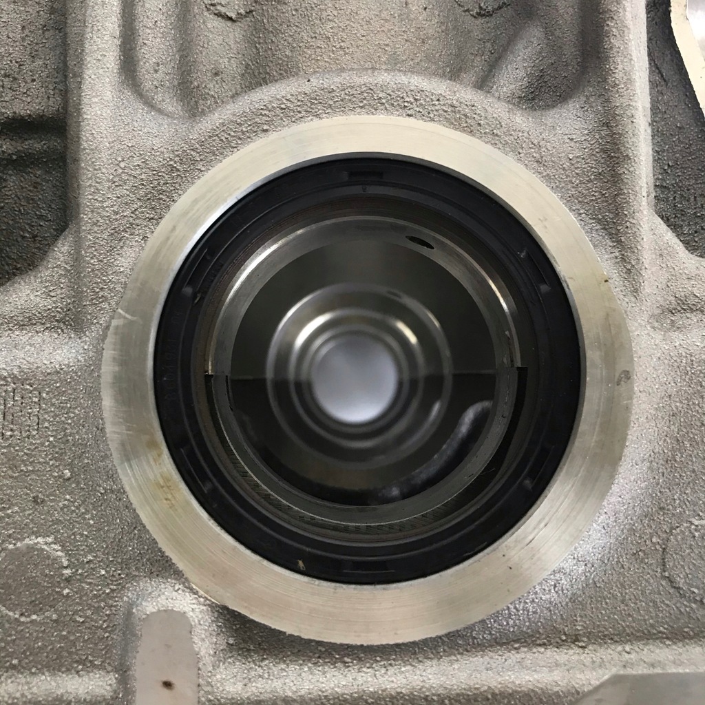ΜΠΛΟΚ ΚΥΛΙΝΔΡΟΥ BMW X1 X2 X3 Z4 F45 F46 F48 MINI Product image