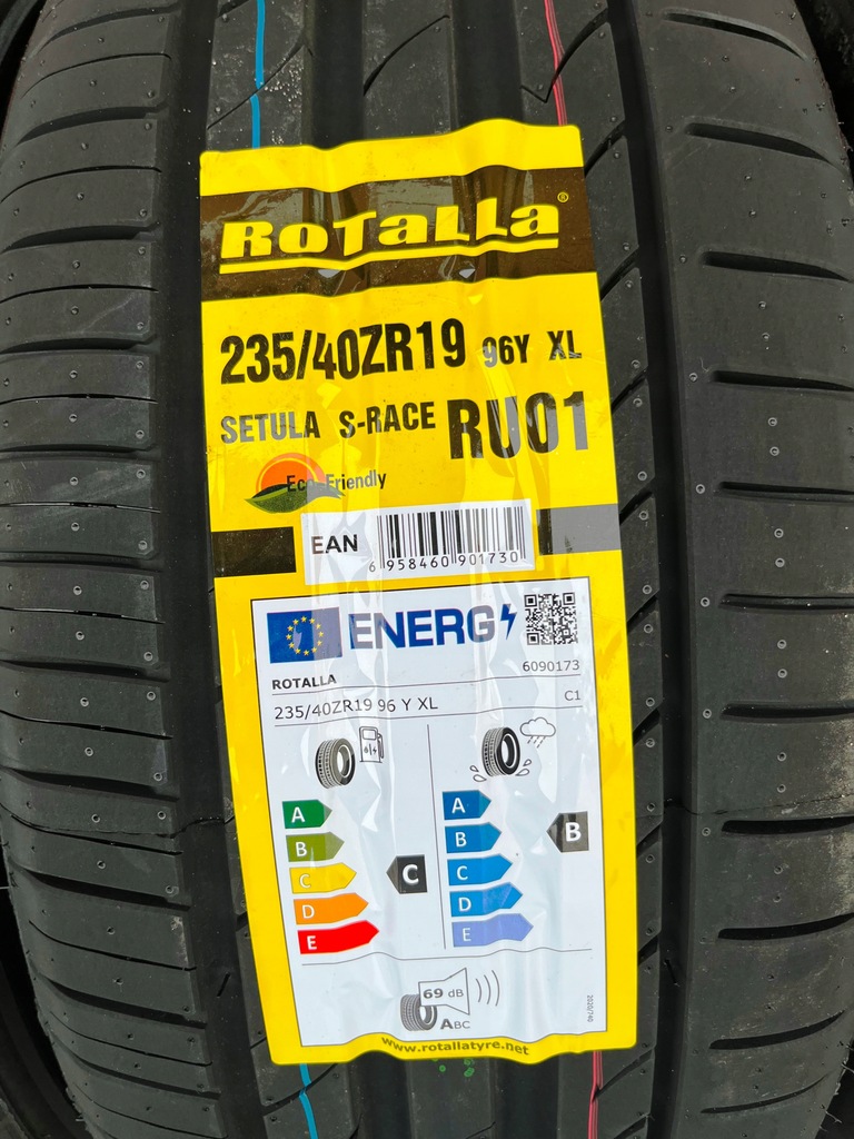 SKODA SUPERB III SUMMER WHEELS 235/40R19 AEZ NEW Product image