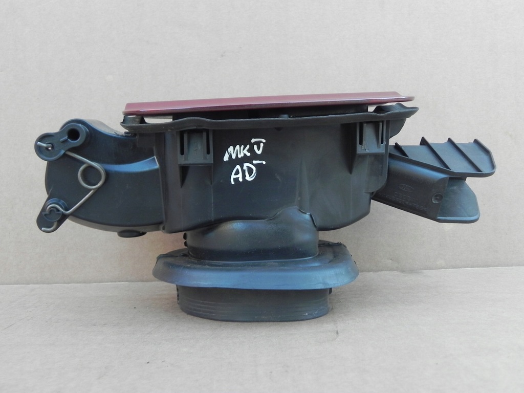 FORD MONDEO MK5 AD HTB SEDAN FILLER FLAP Product image