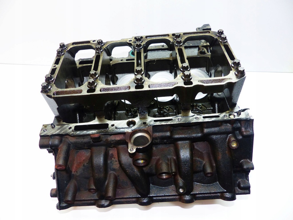 AUDI A8 D4 4H 4.2 TDI CDS CYLINDER BLOCK Product image