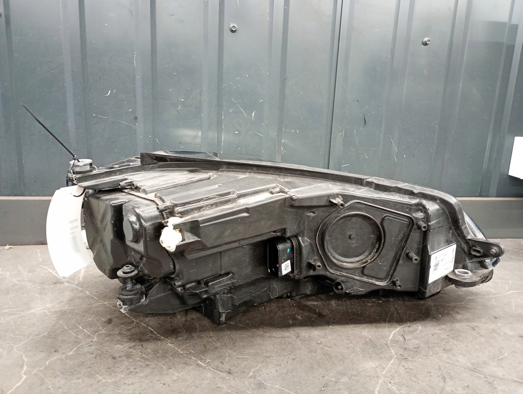 5G1941035L Αριστερά προβολέας VW Golf VII 17- HELLA Product image