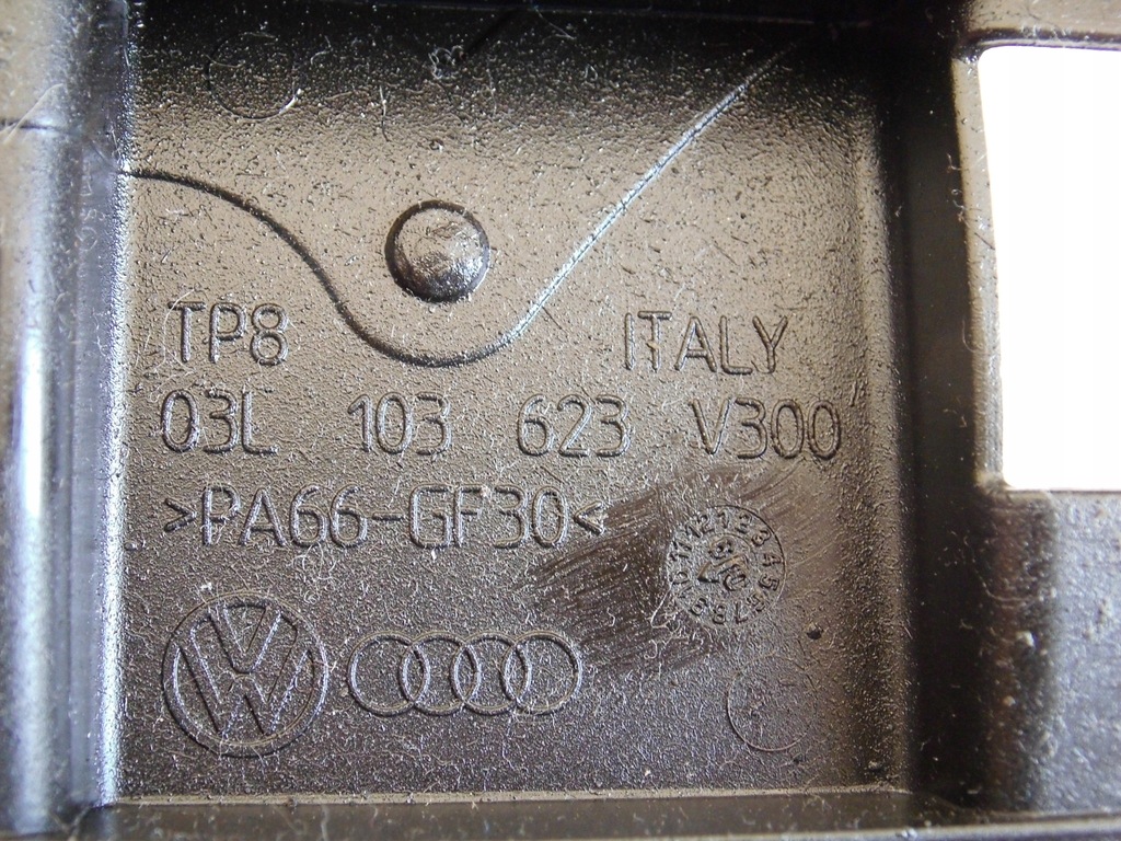 OIL WAVE COVER 03L103623 GOLF VI A3 1.6TDI Product image