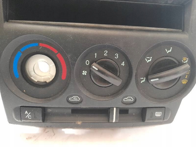 ΚΕΝΤΡΙΚΟ ΚΑΛΥΜΜΑ ΠΑΝΕΛ 84740-10050 HYUNDAI GETZ Product image