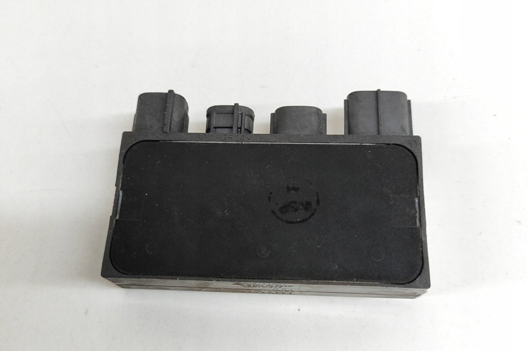 Toyota Hilux 8 AN110 GLOW MODULE 28551-0E010 2.4 DIESEL 110KW 2018 Product image