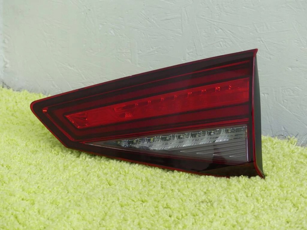 Λάμπα πίσω δεξί κάθισμα Ateca LED-LED OK. Τέλειος Product image