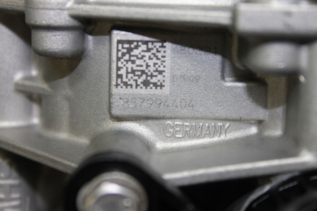 BMW MINI F56 F60 F40 F45 G30 G05 1.8D 2.0D 2.5D B47D20B B47C20B ΑΝΤΛΙΑ ΛΑΔΙΟΥ Product image