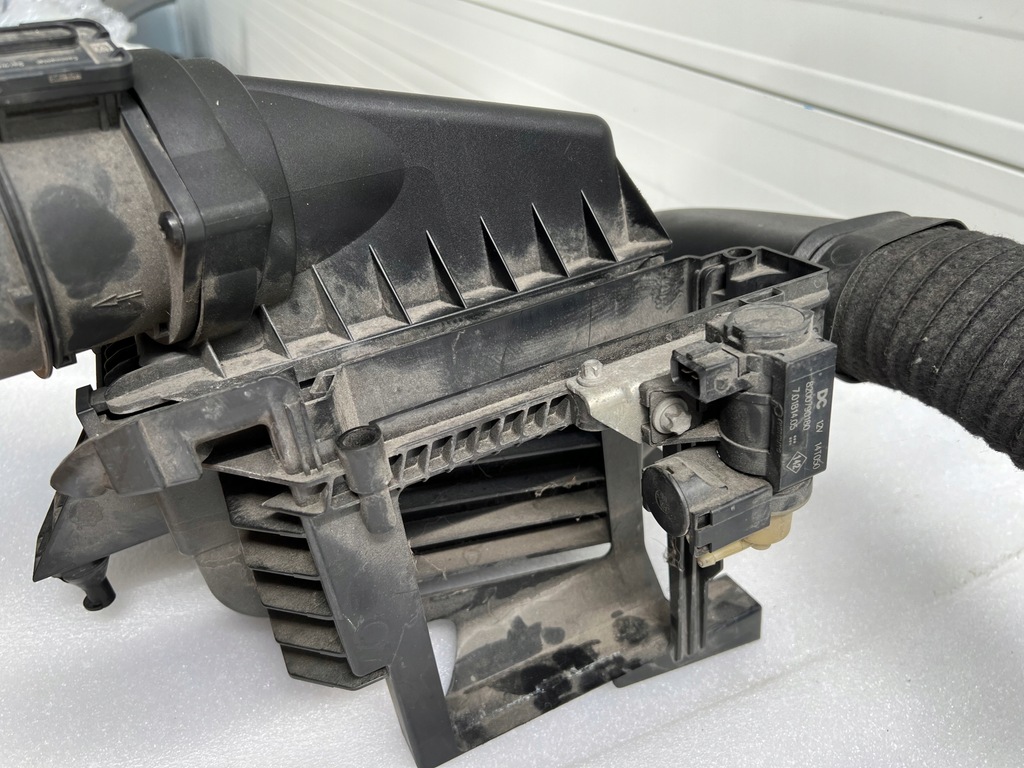 Περίβλημα φίλτρου αέρα Mercedes A6070900101 Product image