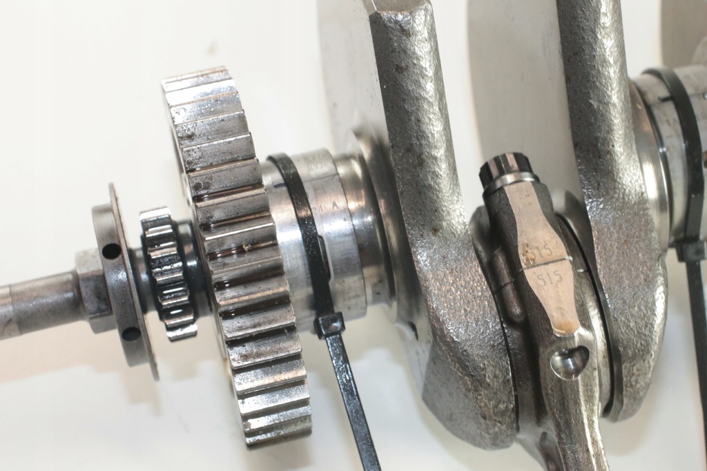 APRILIA TUONO 660 ΣΤΡΟΦΑΛΟΣ ΜΑΓΝΗΤΗΣ ΤΡΟΧΟΣ Product image
