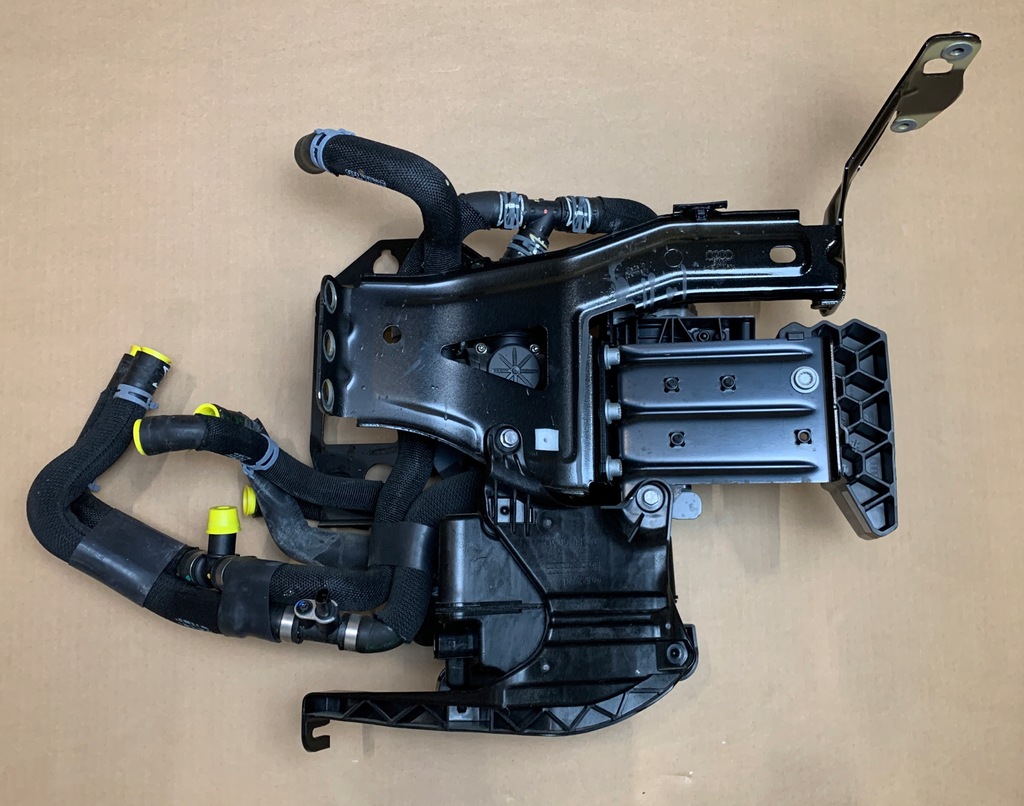 AUDI E-TRON ΜΟΝΑΔΑ ΨΥΞΗΣ ΗΧΕΙΟ ΑΝΤΛΙΑΣ ΝΕΡΟΥ 4KE965567B 4KE035916 27km Product image