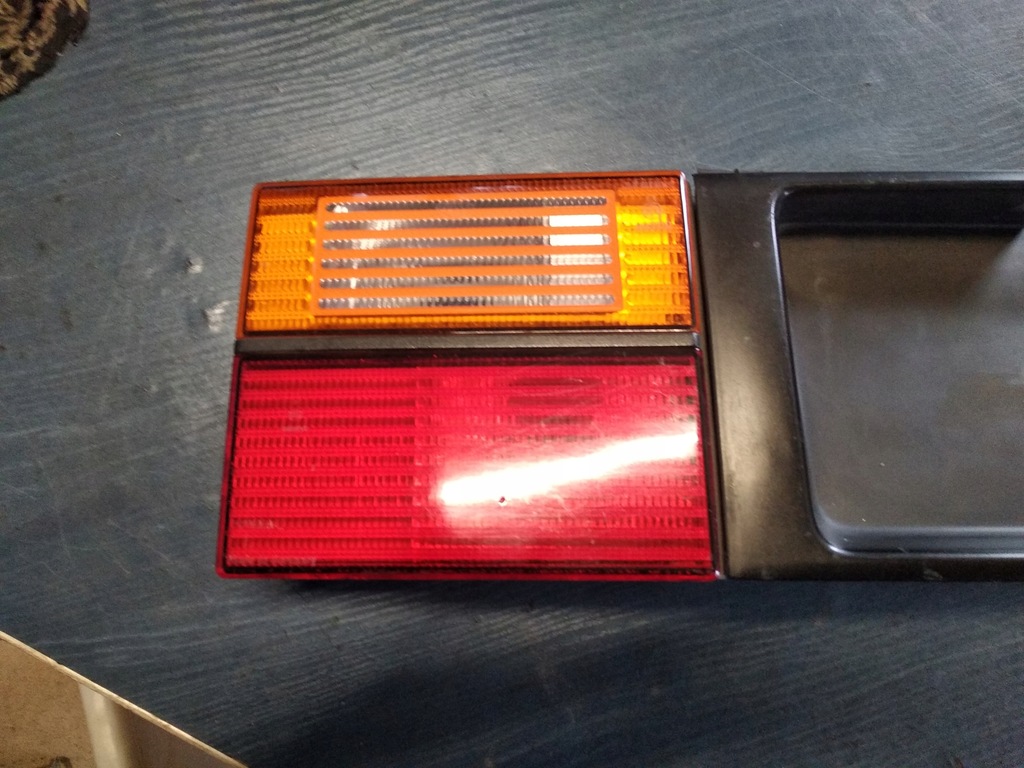 ΠΙΣΩ ΦΑΝΟ BLENDA VW VENTO HELLA 1H5853481 Product image