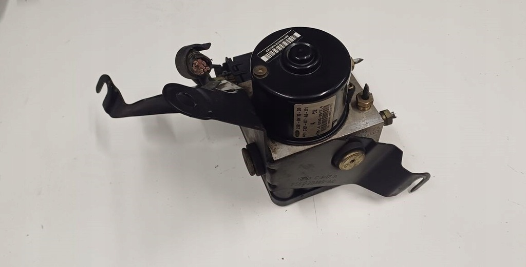 FORD FIESTA MK6 02-05 ΑΝΤΛΙΑ ΦΡΕΝΟΥ ABS 2S61-2M110-CD Product image