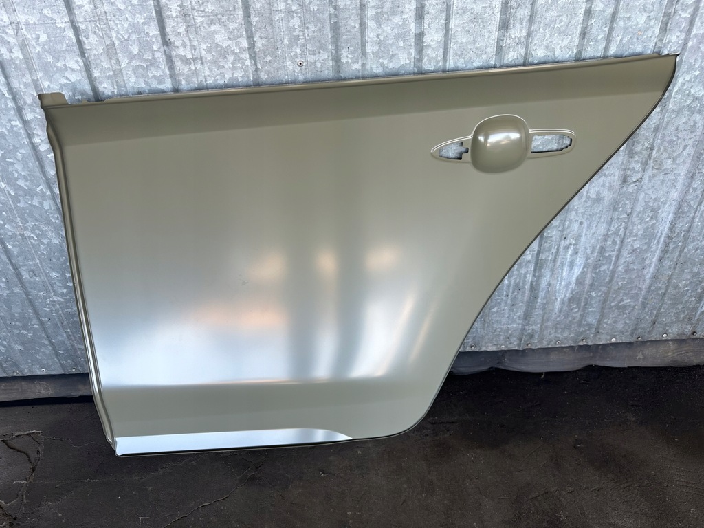 ΚΑΛΥΜΜΑ ΠΑΝΕΛ ΠΟΡΤΑΣ ΠΙΣΩ ΔΕΞΙ TOYOTA COROLLA 67113-02300 Product image