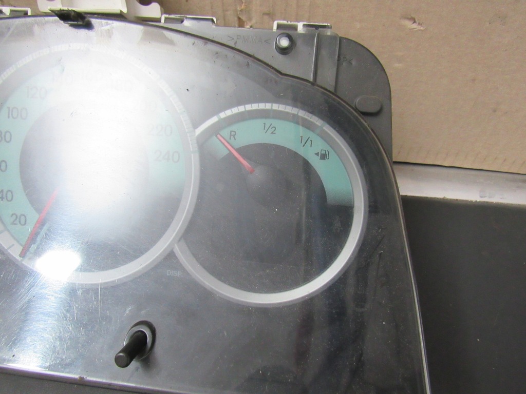 Corolla Verso II 2.2 D4d counter 83800-0f090 Product image