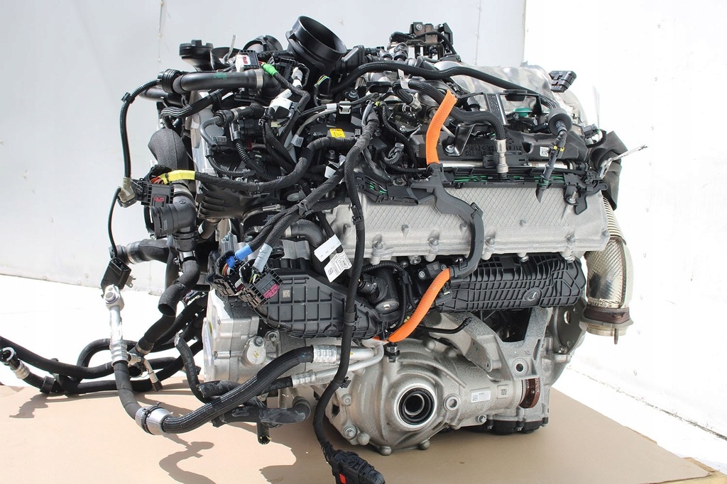 BMW 7 x5 x6 x7 κινητήρα 4.4 S68_B44 G70 F95 F96 G07 Product image
