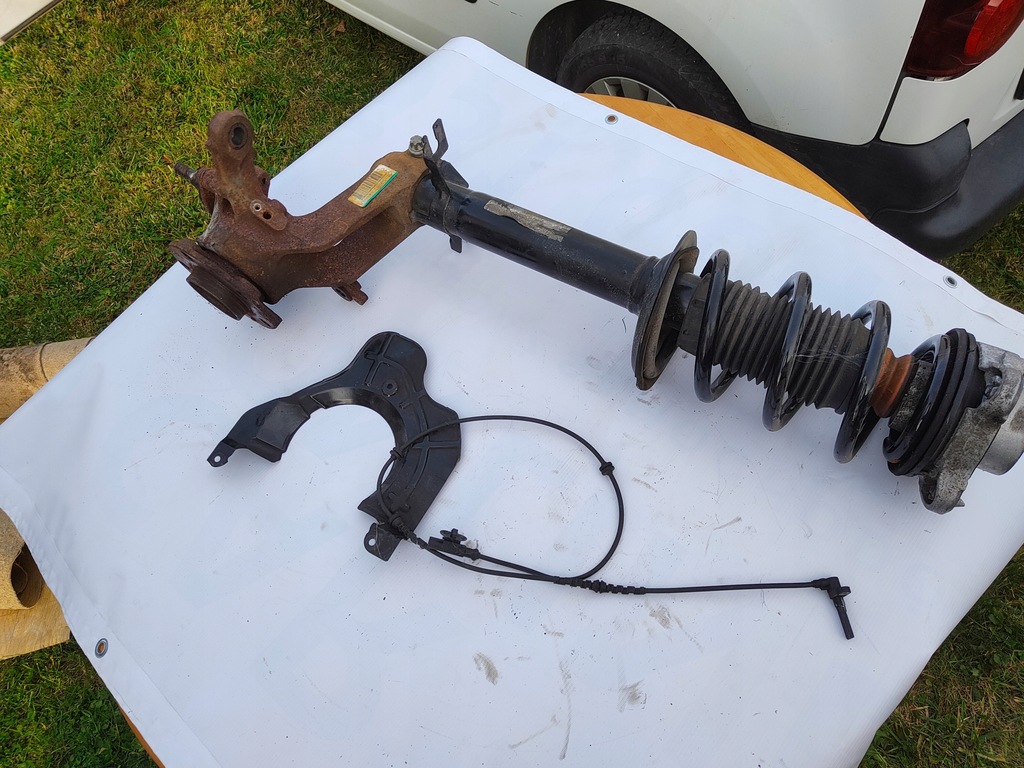 FIAT ducato Mcpherson Knuckle P. Εμπρός 16" Product image