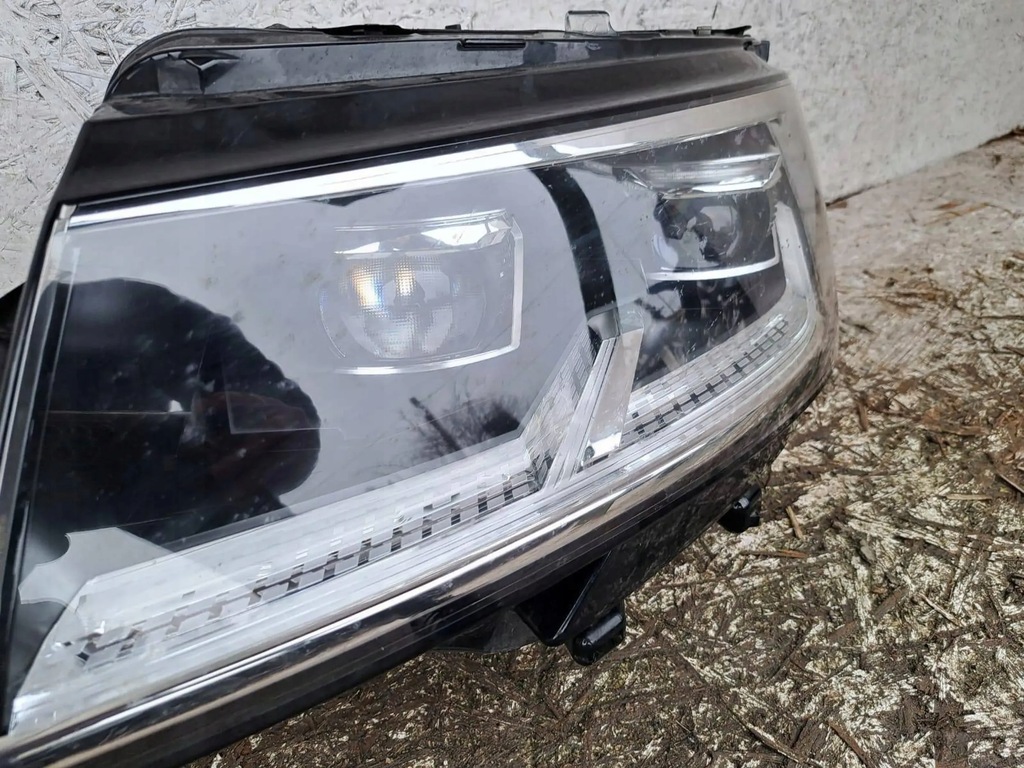 Volkswagen Multivan T6 2020 Przód strona lewa Lampy przednie Product image