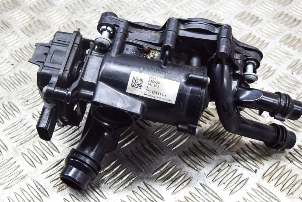 Audi Q5 FY 80A Thermostat 05L121111H 2.00 Diesel 150kW 2021 Product image