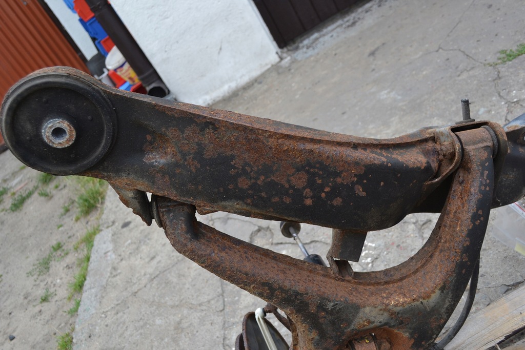 Mercedes W126 Πίσω ανάρτηση τρόλεϊ πίσω Product image
