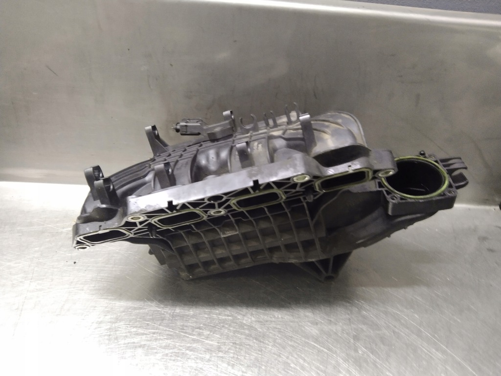 VW AUDI SKODA 1.4 TSI INDUCTION MANIFOLD 03C129711AD Product image