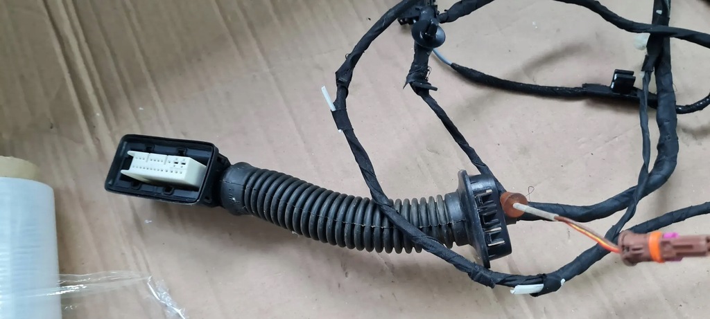 A5 8W COUPE ΗΛΕΚΤΡΙΚΗ ΚΑΛΩΔΙΑ ΠΟΡΤΑΣ 8W6971030CB Product image
