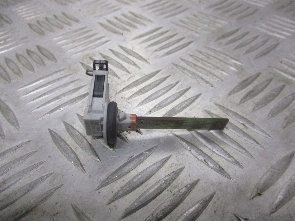 ΑΙΣΘΗΤΗΡΑΣ ΘΕΡΜΟΚΡΑΣΙΑΣ AUDI A4 B6 1.6 4B0820539 Product image